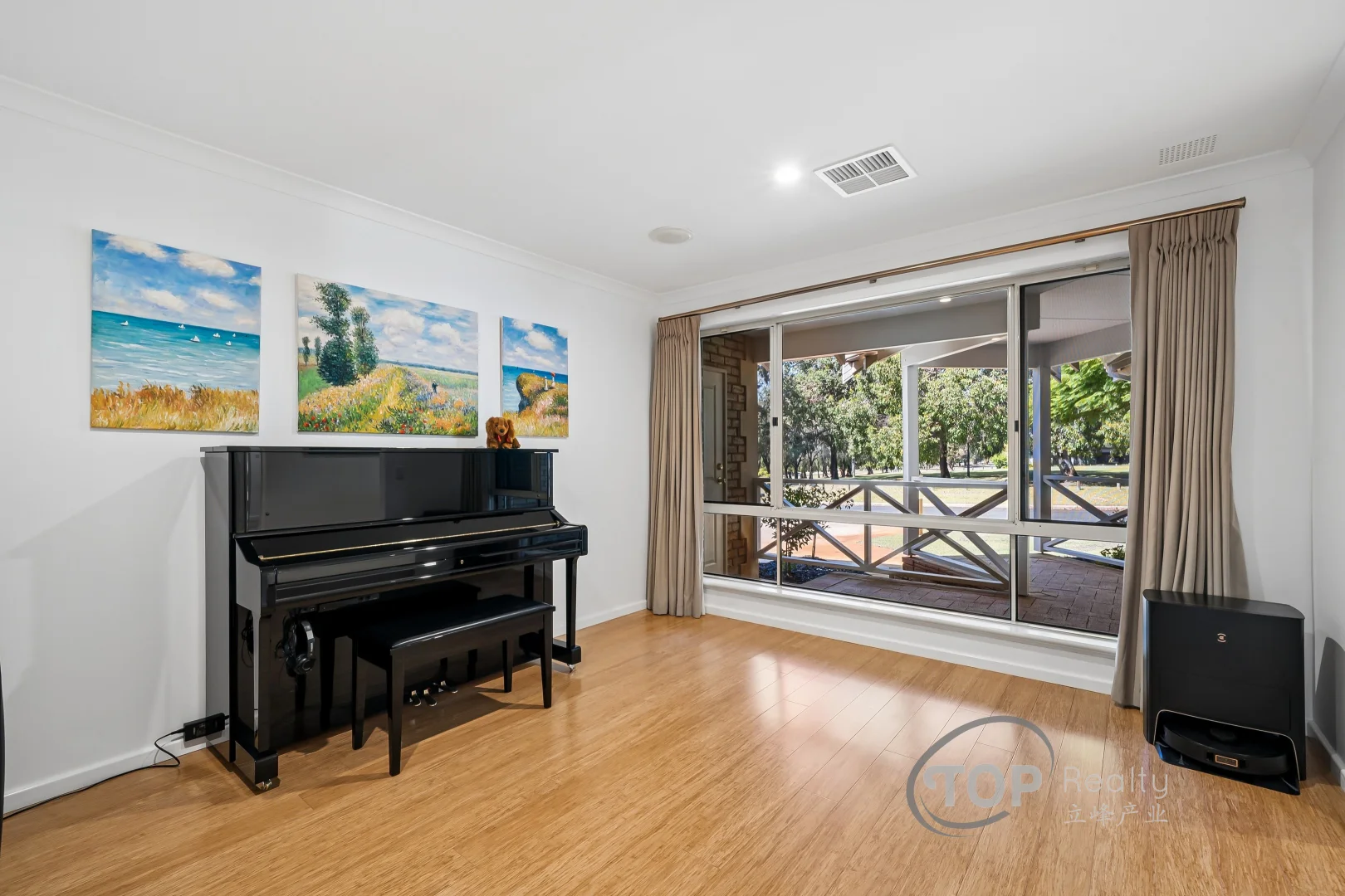 Additional image 12 of 34 Sinclair Crescent, Winthrop WA 6150