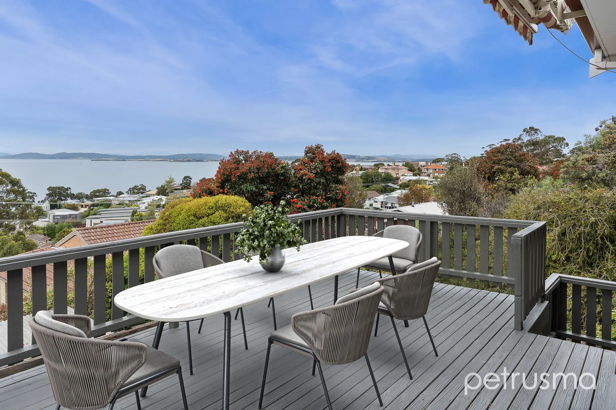 33 Kunama Drive, Kingston Beach TAS 7050