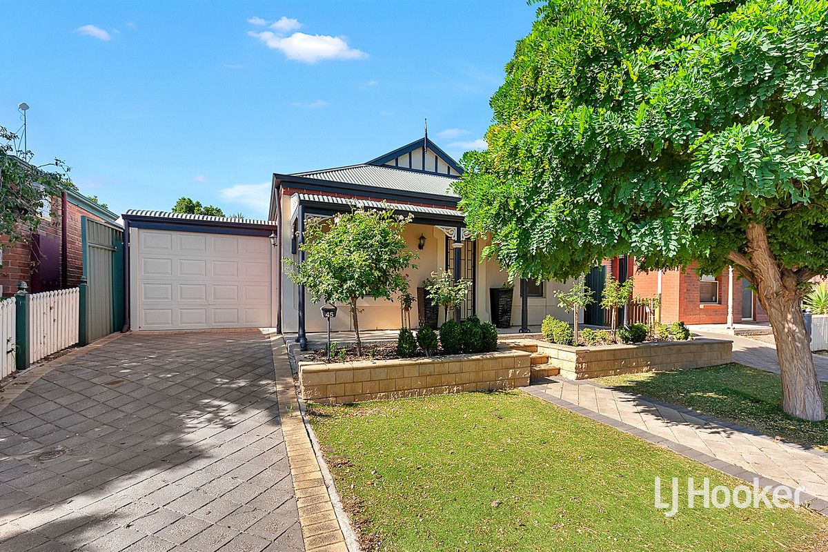 3 bedrooms House in 45 Mallard Crescent MAWSON LAKES SA, 5095