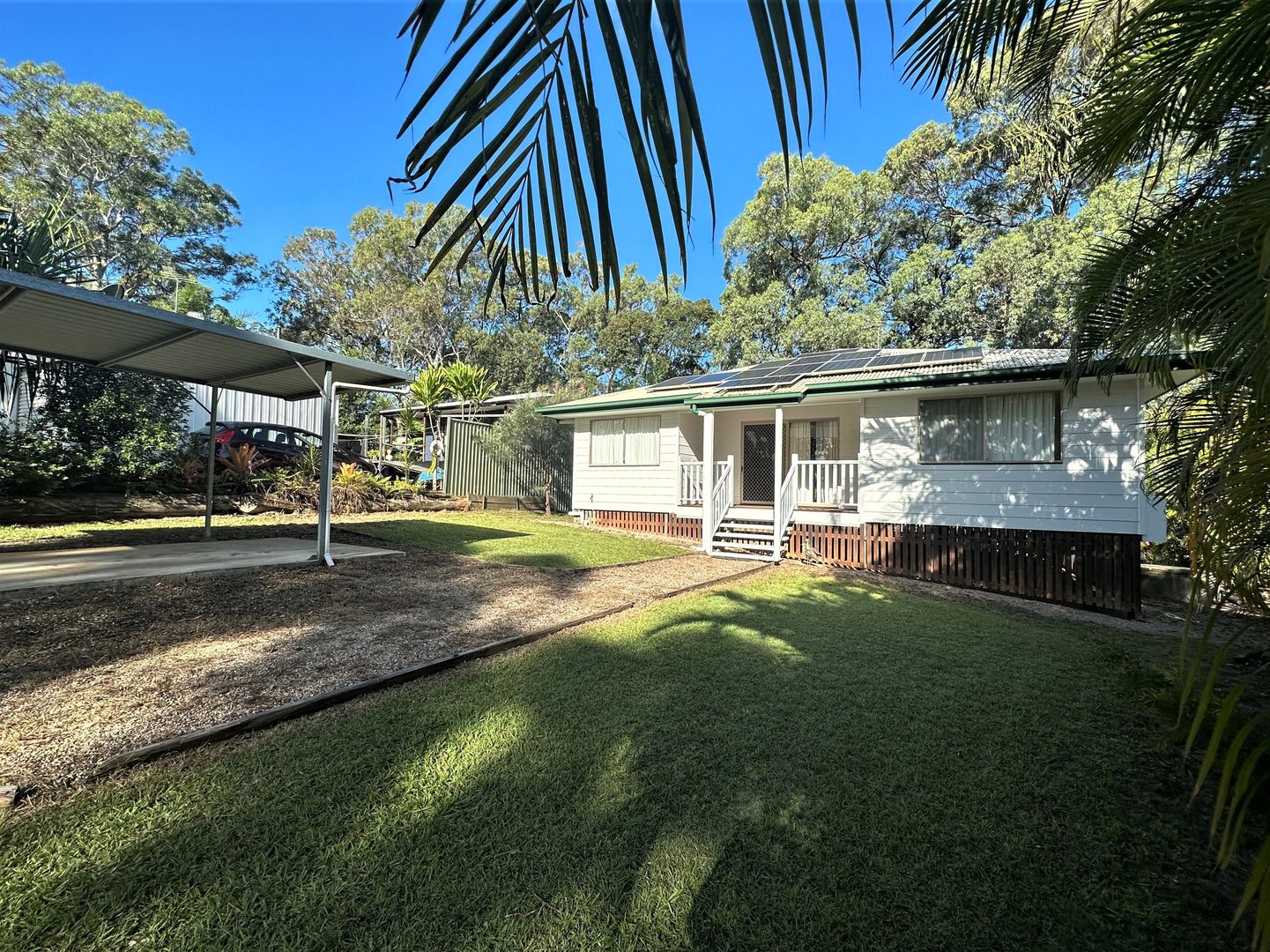 8 Blue Waters Crescent, Macleay Island QLD 4184, Image 1