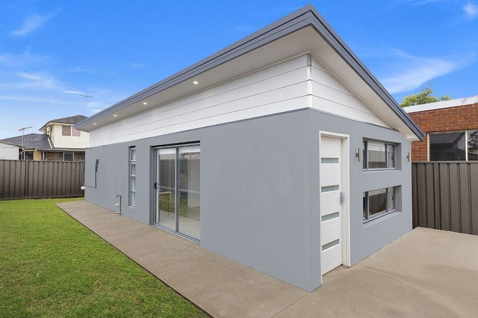 21A Kimberley Crescent, Fairfield West NSW 2165 Apartment For Rent