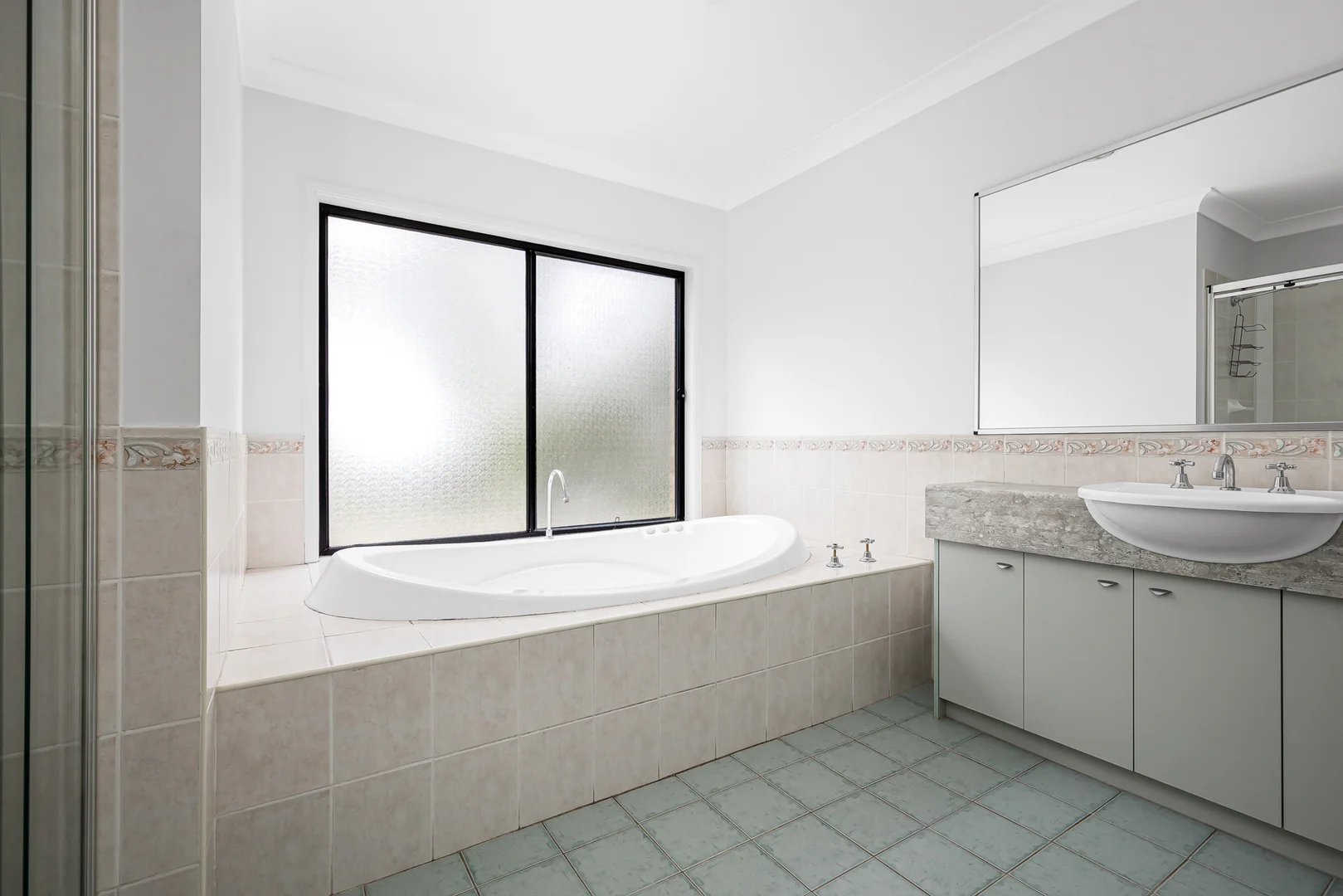 Additional image 14 of 24 Ridgeway Close, West Hoxton NSW 2171