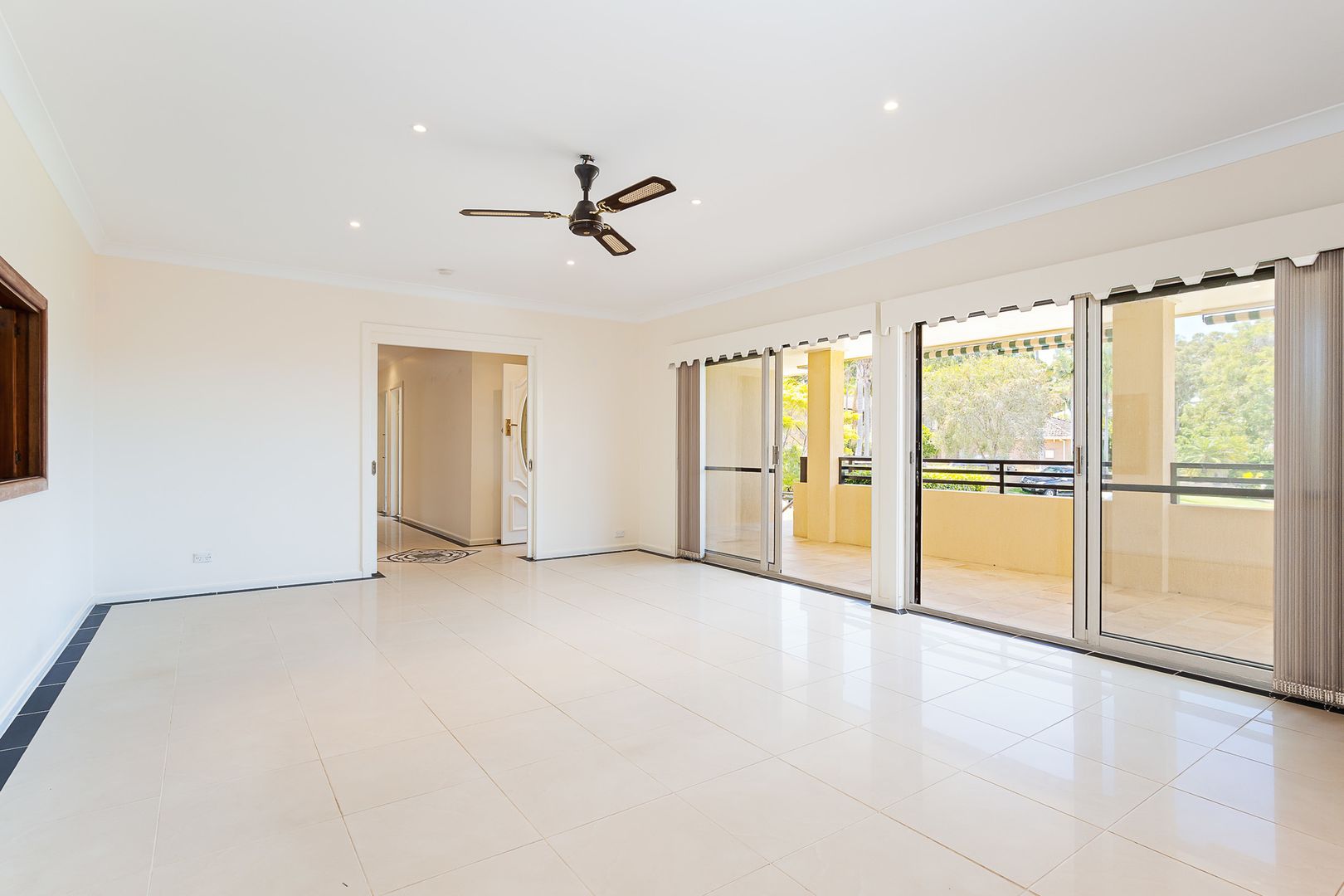 14 Welwyn Close, Buttaba NSW 2283, Image 2