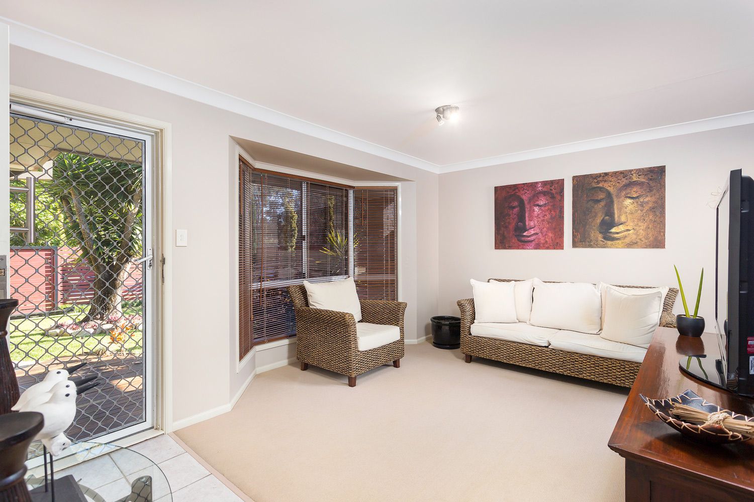 11 Clarence Place, Forest Lake QLD 4078, Image 2
