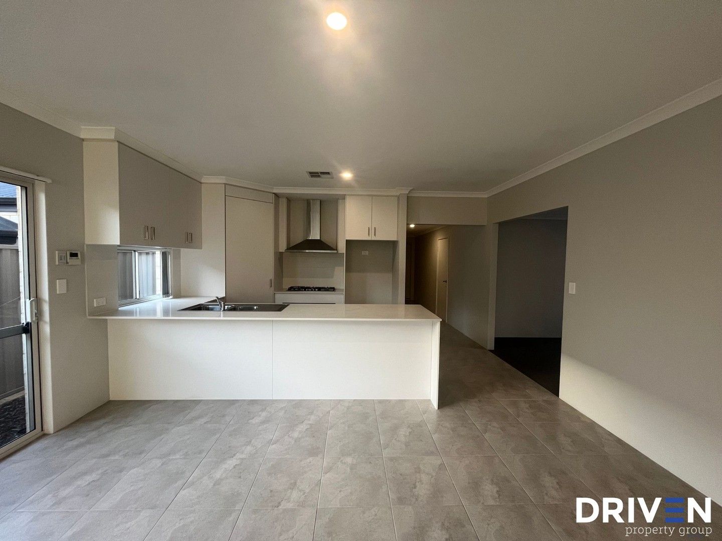 4 bedrooms House in 127 Crimson Boulevard FORRESTFIELD WA, 6058