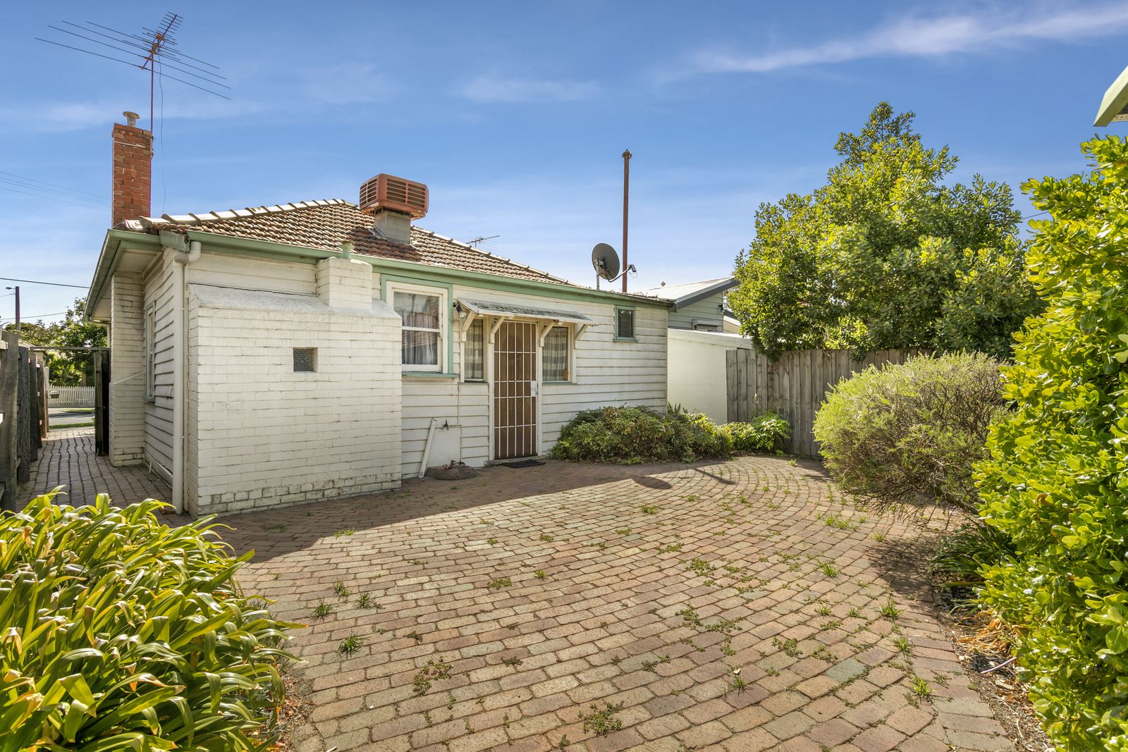 4 Richard Street, Williamstown VIC 3016, Image 2