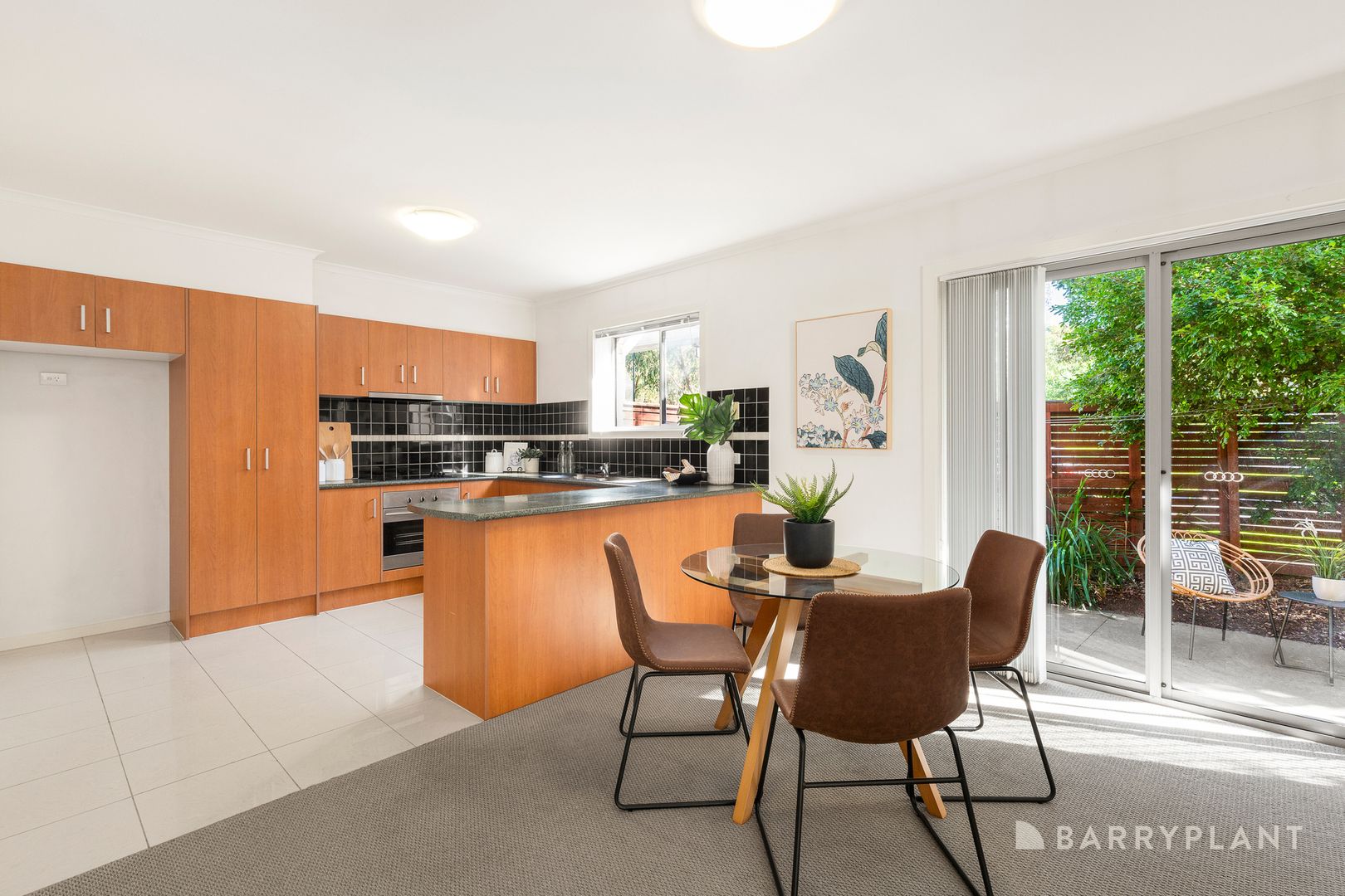 2/2 Woiwurung Crescent, Coburg VIC 3058, Image 2