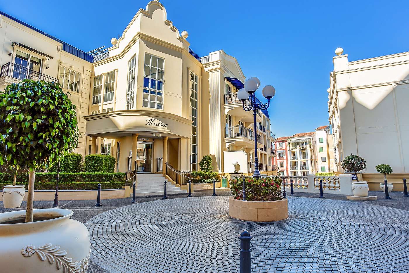 1 bedrooms Apartment / Unit / Flat in 2044/3029 The Boulevard 