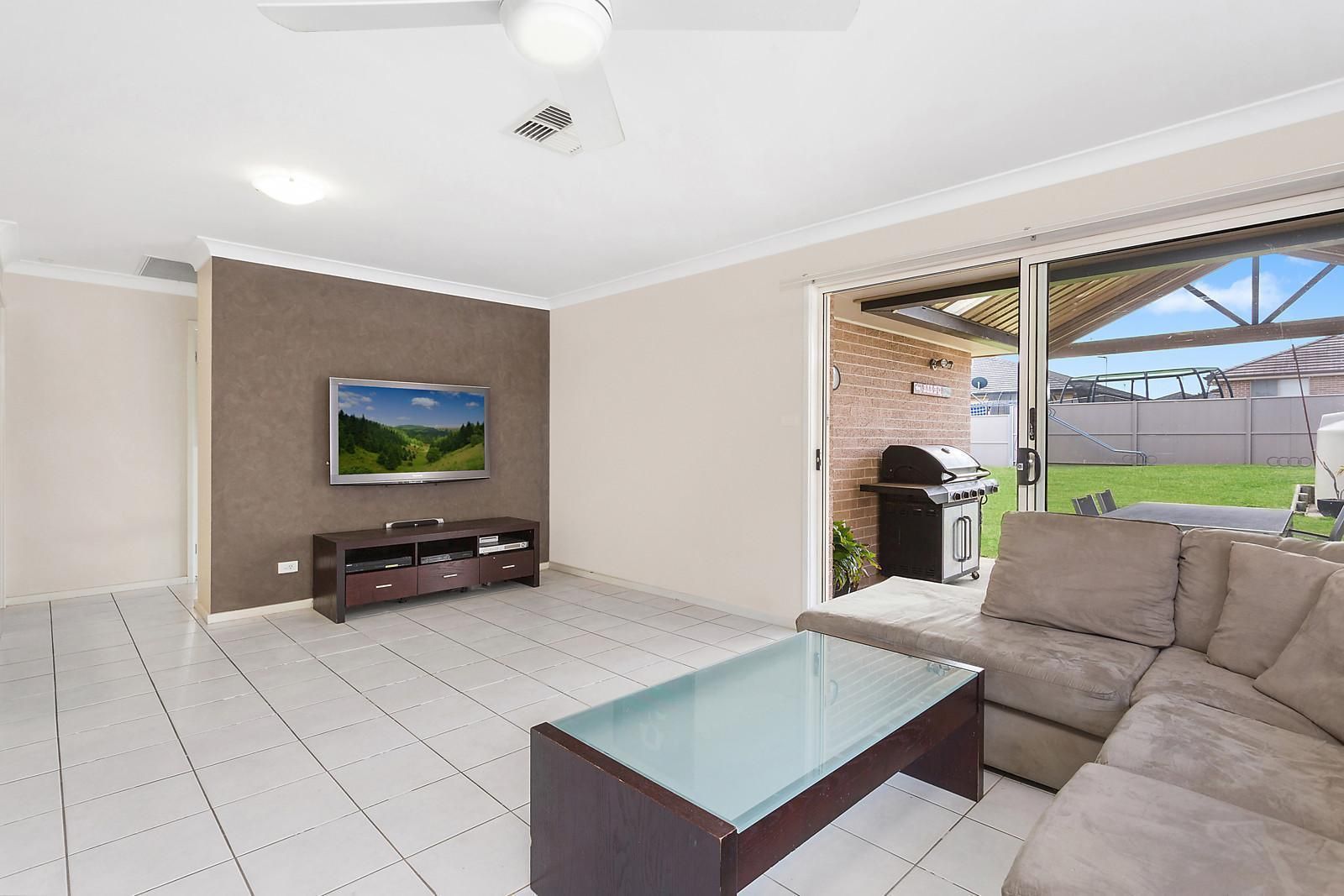 22 Langshan Street, Spring Farm NSW 2570, Image 2