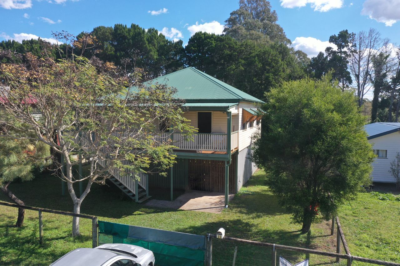 2 bedrooms House in 33 Lonicera Street MACLEAY ISLAND QLD, 4184