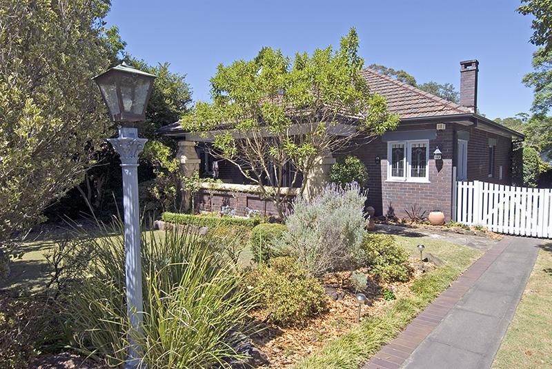 11 Cranbrook Avenue, Roseville Property History & Address Research