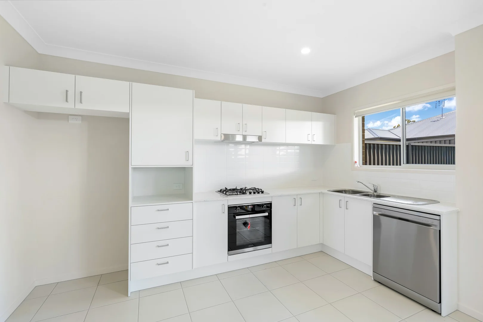 Additional image 4 of 2/4 Riparian Cct, Cessnock NSW 2325