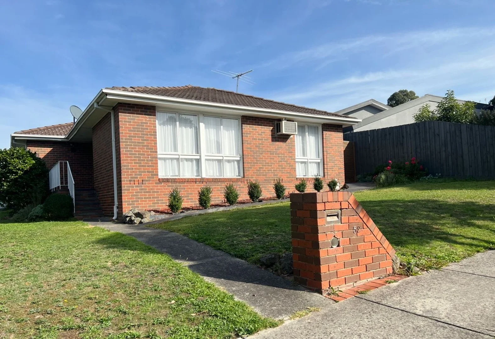 52 Birchfield Cres, Wantirna VIC 3152