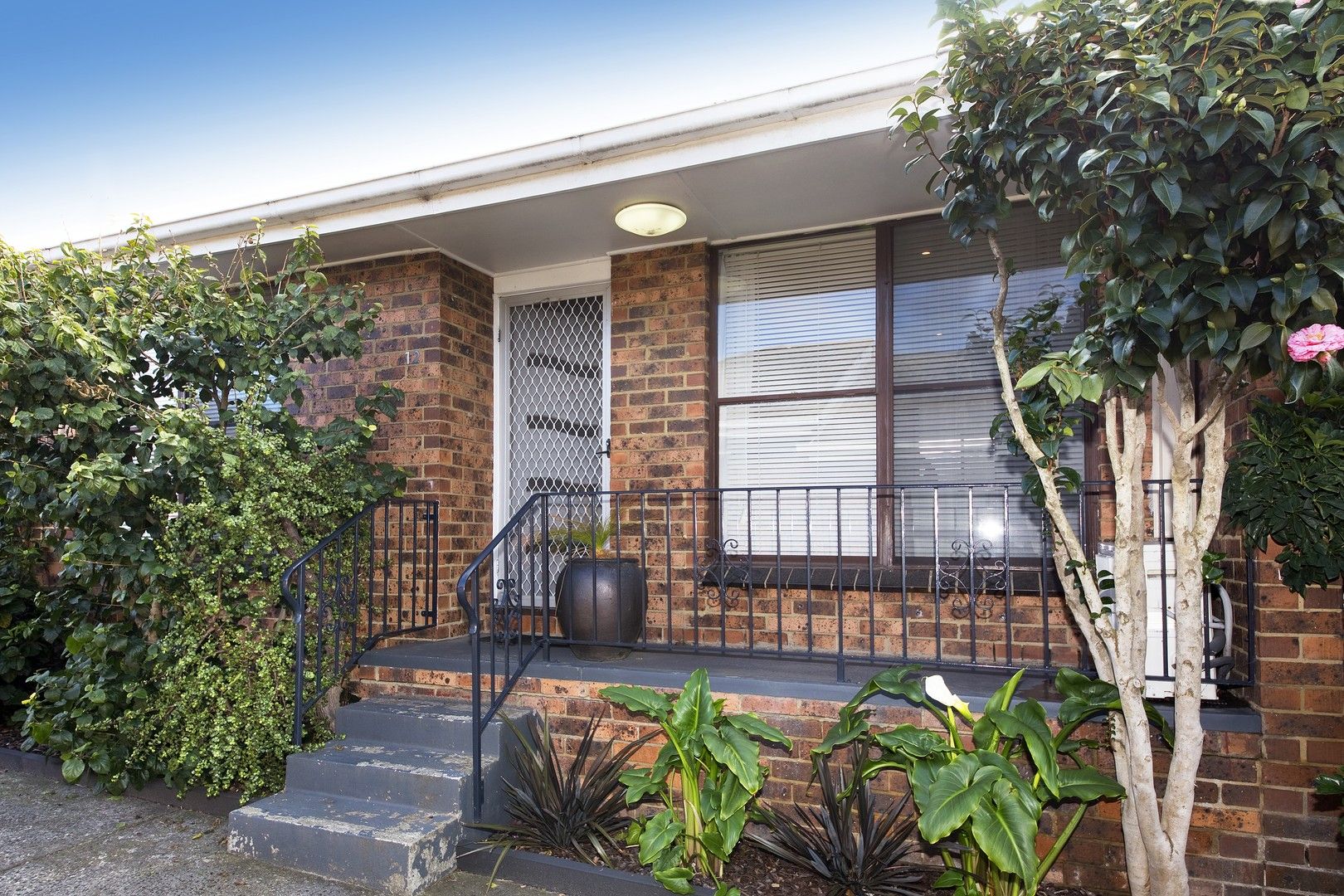 2 bedrooms Apartment / Unit / Flat in 12/103-105 Barkly Street MORDIALLOC VIC, 3195