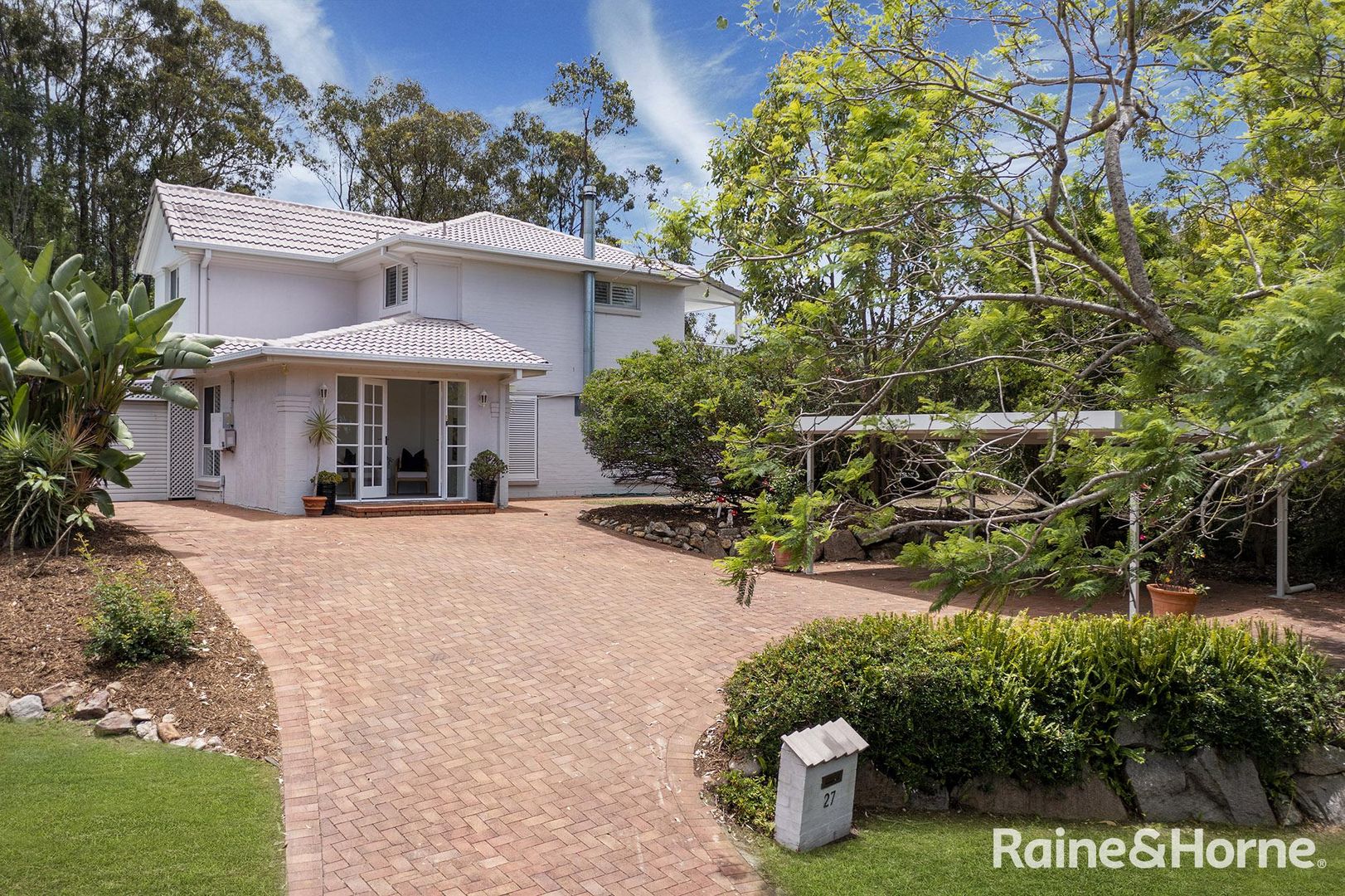 27 Sexton Place, Bellbowrie QLD 4070