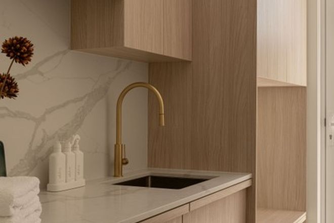 5 June Court Miami 4220 - Image 6