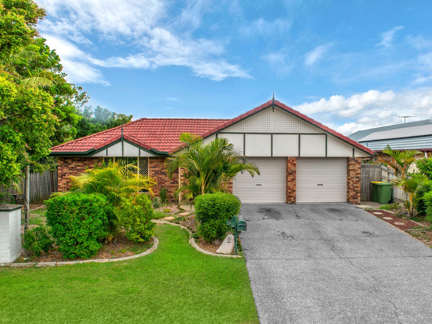 2 Kurrajong Drive, Warner Property History & Address Research Domain