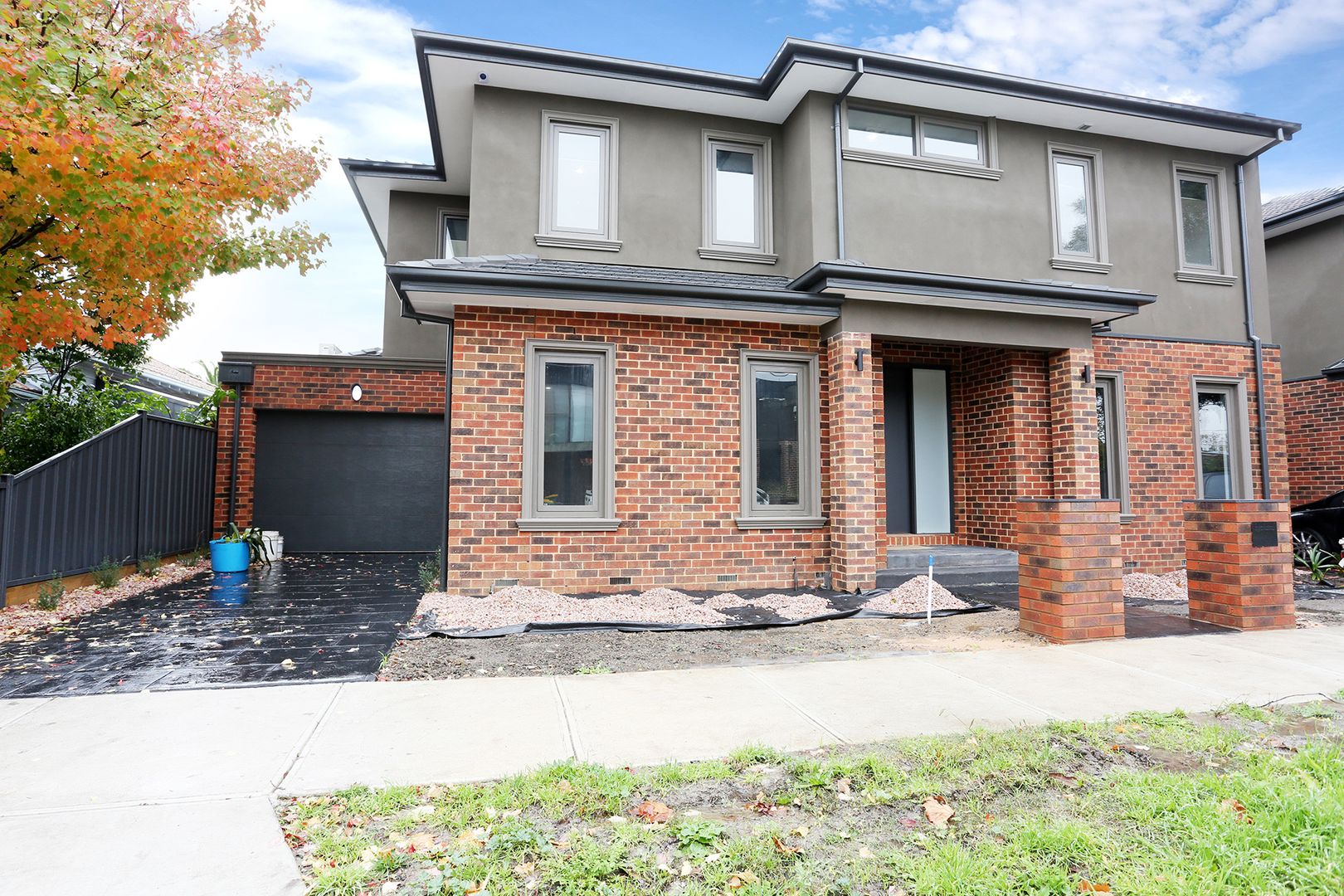 4 bedrooms Townhouse in 6 Darling Street ALPHINGTON VIC, 3078