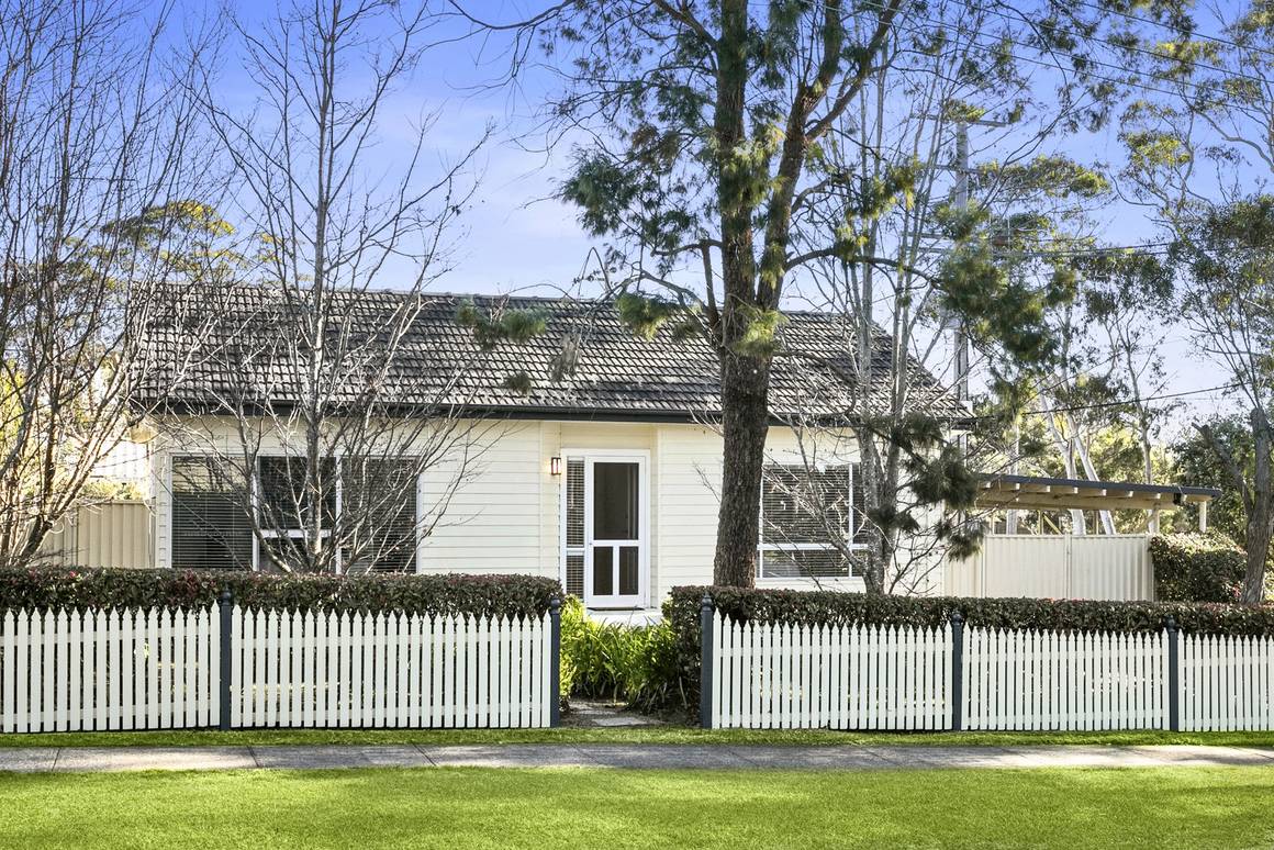 Picture of 53 Waratah Road, BEROWRA NSW 2081