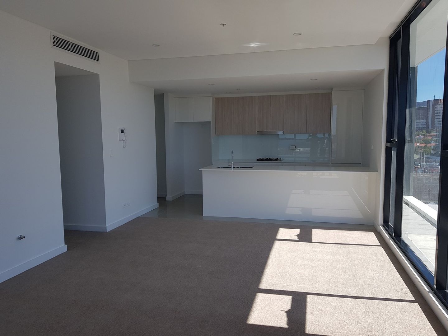 805/14-18 Auburn Street, Wollongong NSW 2500, Image 2