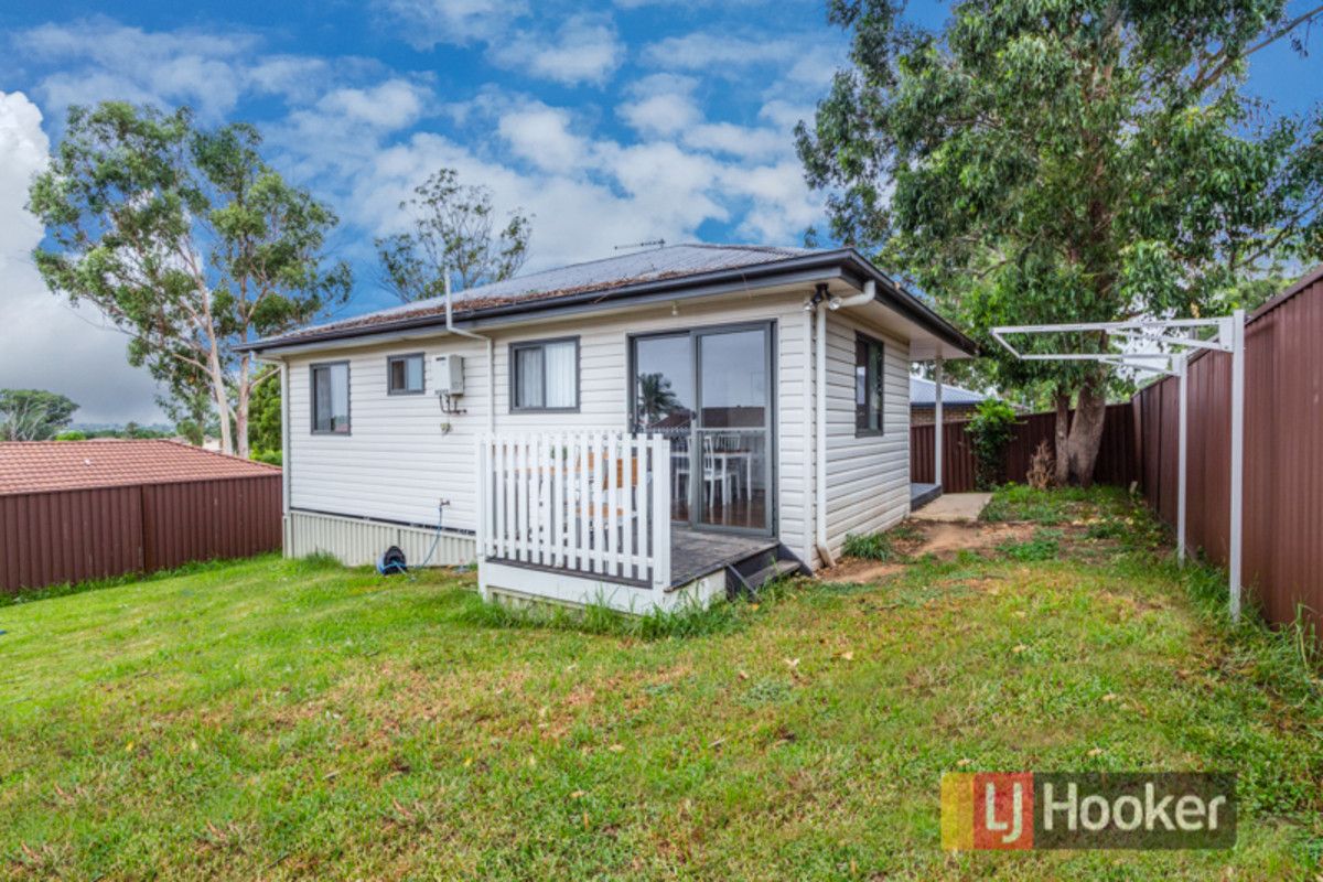 61 Stockholm Avenue, Hassall Grove NSW 2761, Image 2