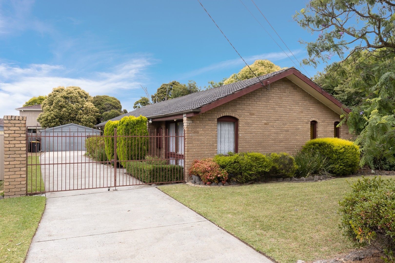 3 bedrooms House in 44 Anora Crescent MULGRAVE VIC, 3170