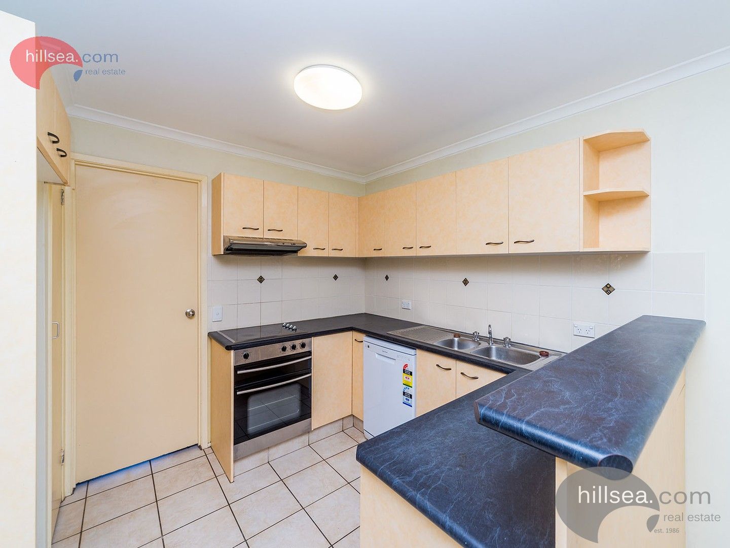 1/25 Callistemon Court, Arundel QLD 4214, Image 0