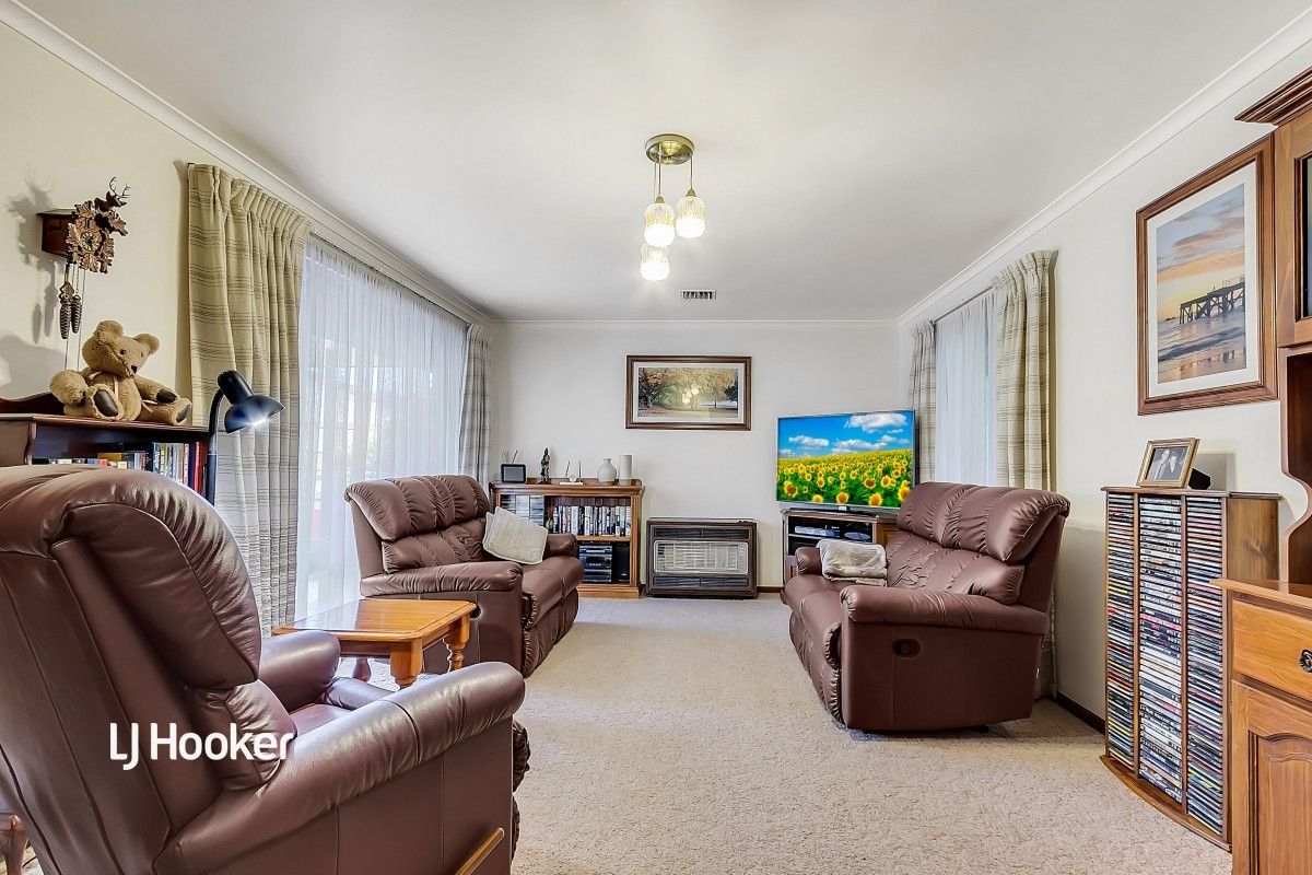 16 Tolley Close, Paralowie SA 5108, Image 2