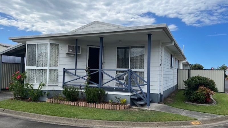2 bedrooms House in 120/22 Hansford Road COOMBABAH QLD, 4216