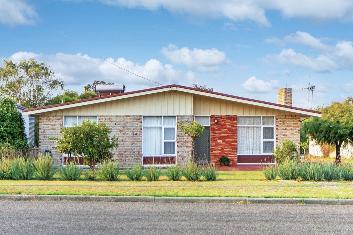 4 bedrooms House in 31 Muir Street MOUNT BARKER WA, 6324