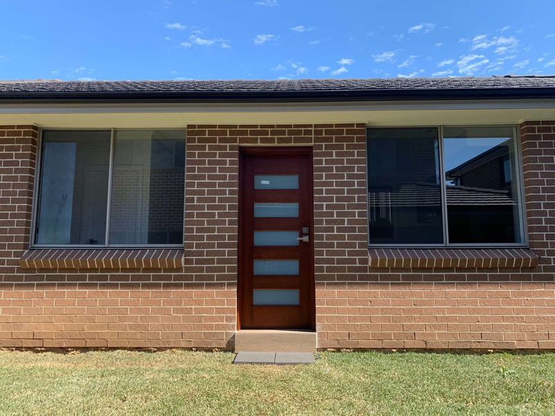 1 bedrooms Semi-Detached in 16B Zeppelin EDMONDSON PARK NSW, 2174