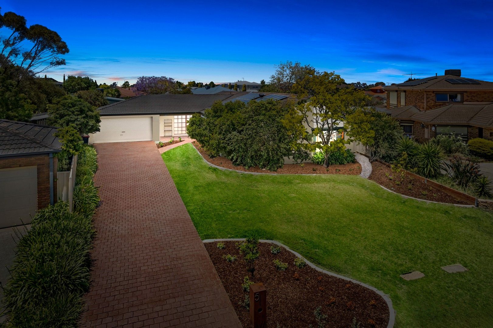 5 Moss Close, Hoppers Crossing VIC 3029, Image 0