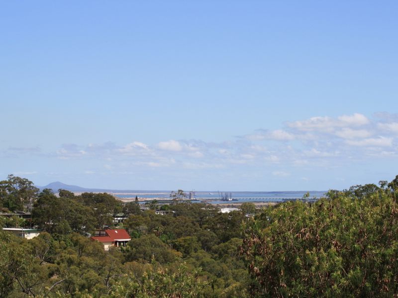 12 West Ridge Crescent, West Gladstone Property History & Address