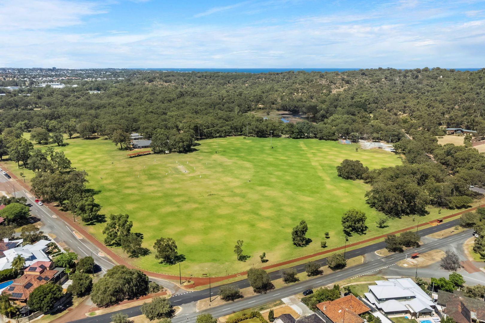 14 Glengariff Drive, Floreat WA 6014, Image 2