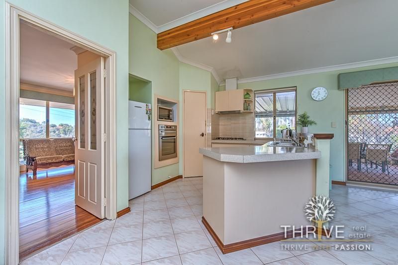 21 Seabrook Place, Success WA 6164, Image 2