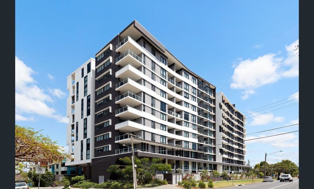 2 bedrooms Apartment / Unit / Flat in 1089/123-125 Cavendish Road COORPAROO QLD, 4151