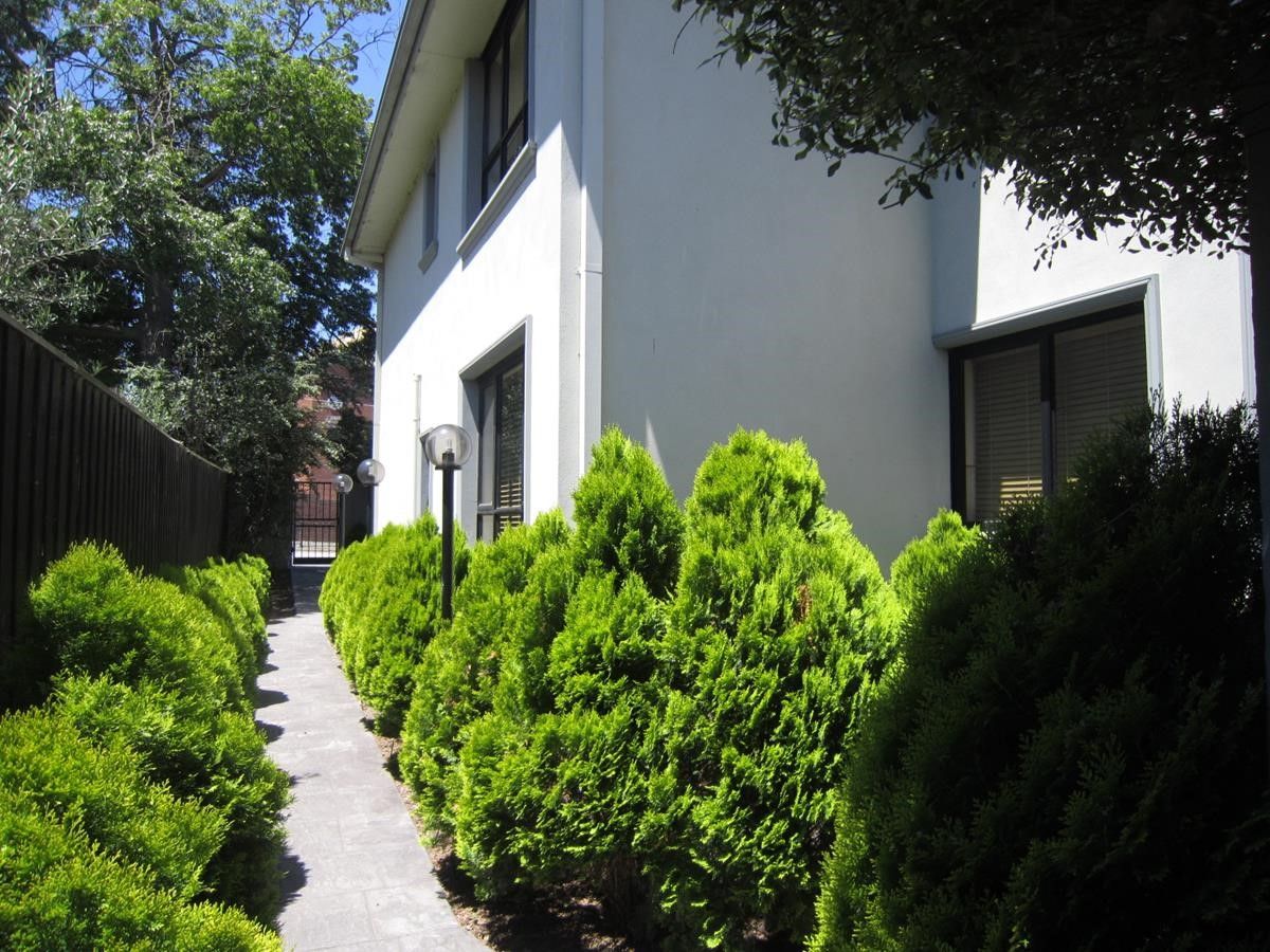 2 bedrooms Apartment / Unit / Flat in 8/1091 Burke Road HAWTHORN EAST VIC, 3123