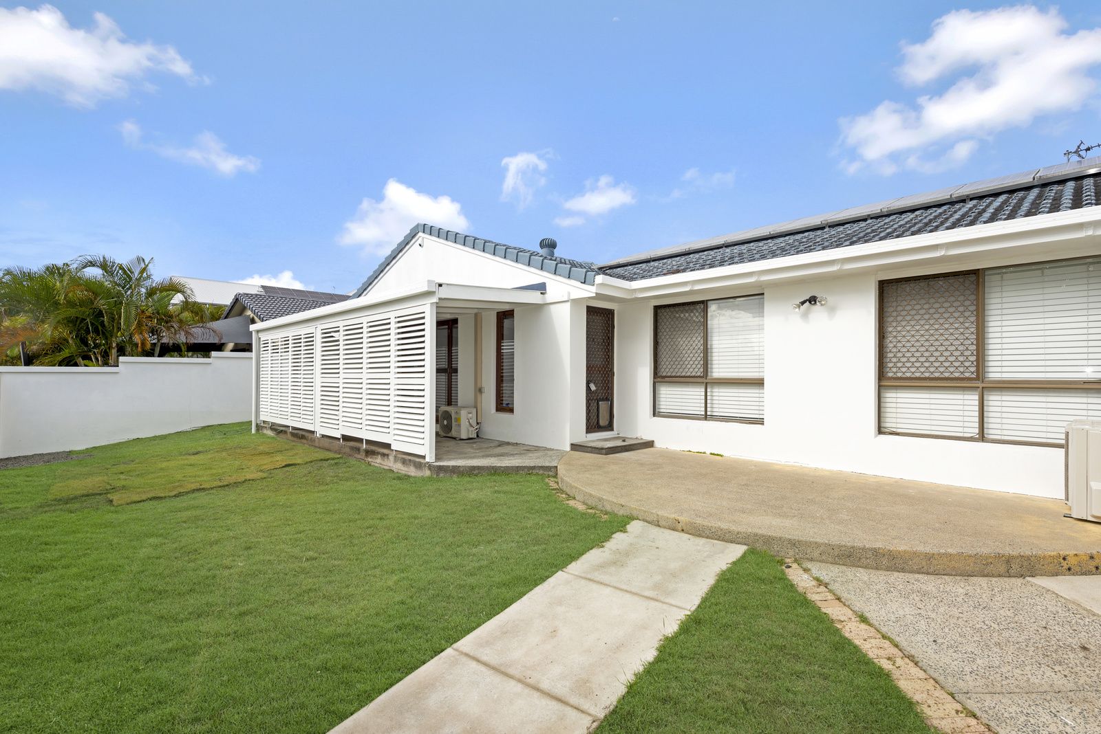 1 Pilot Court, Mermaid Waters QLD 4218 House For Rent 1,050 Domain