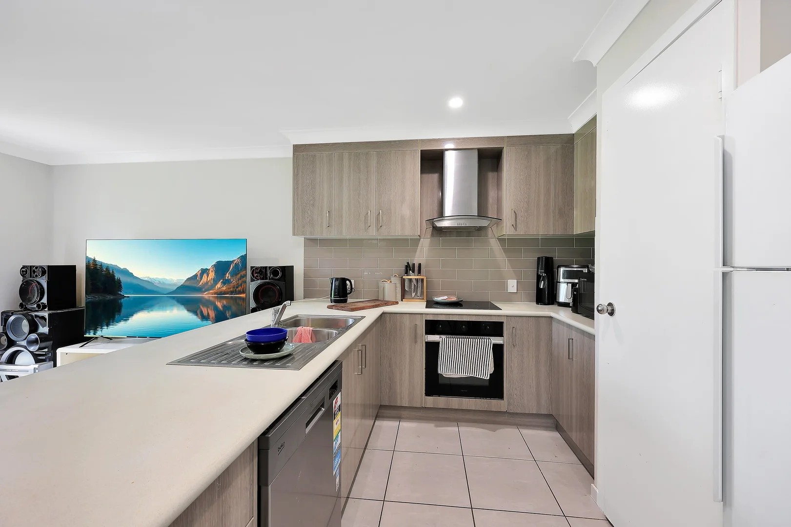 Additional image 6 of 16 Alison Drive, Kalkie QLD 4670