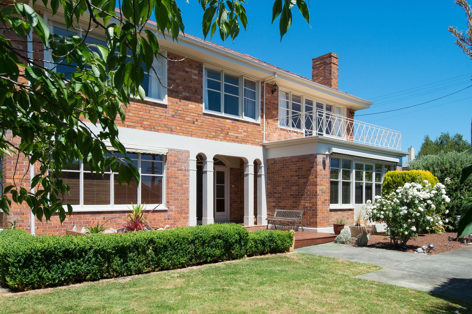 2123 Riverdale Grove, Newstead Property History & Address Research