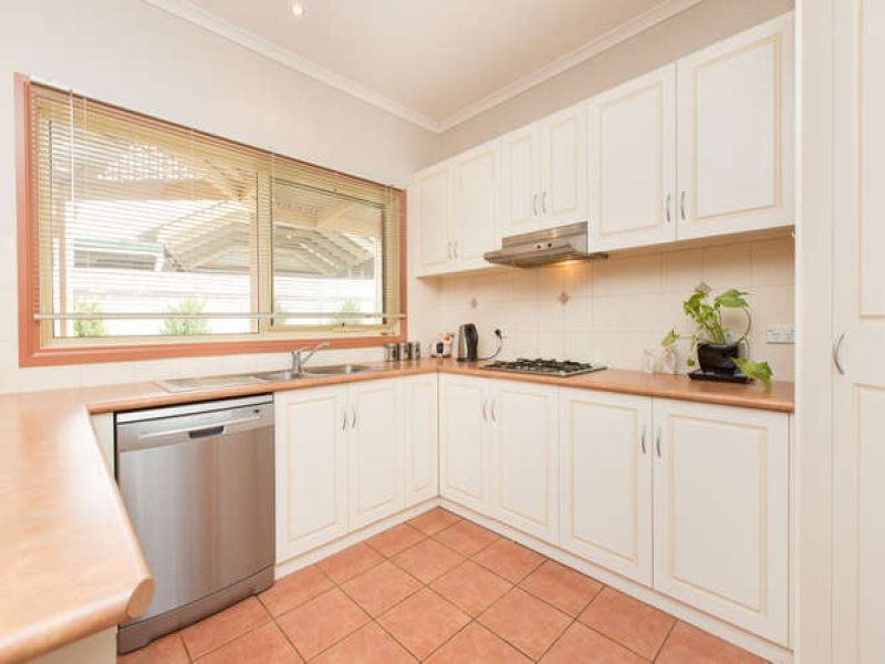 6 Crown Court Mildura Vic 3500 House For Rent 340 00 Domain