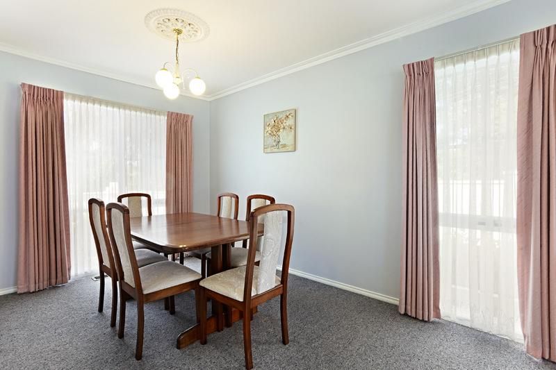 1/3 Bourke Street, BULLEEN VIC 3105, Image 2