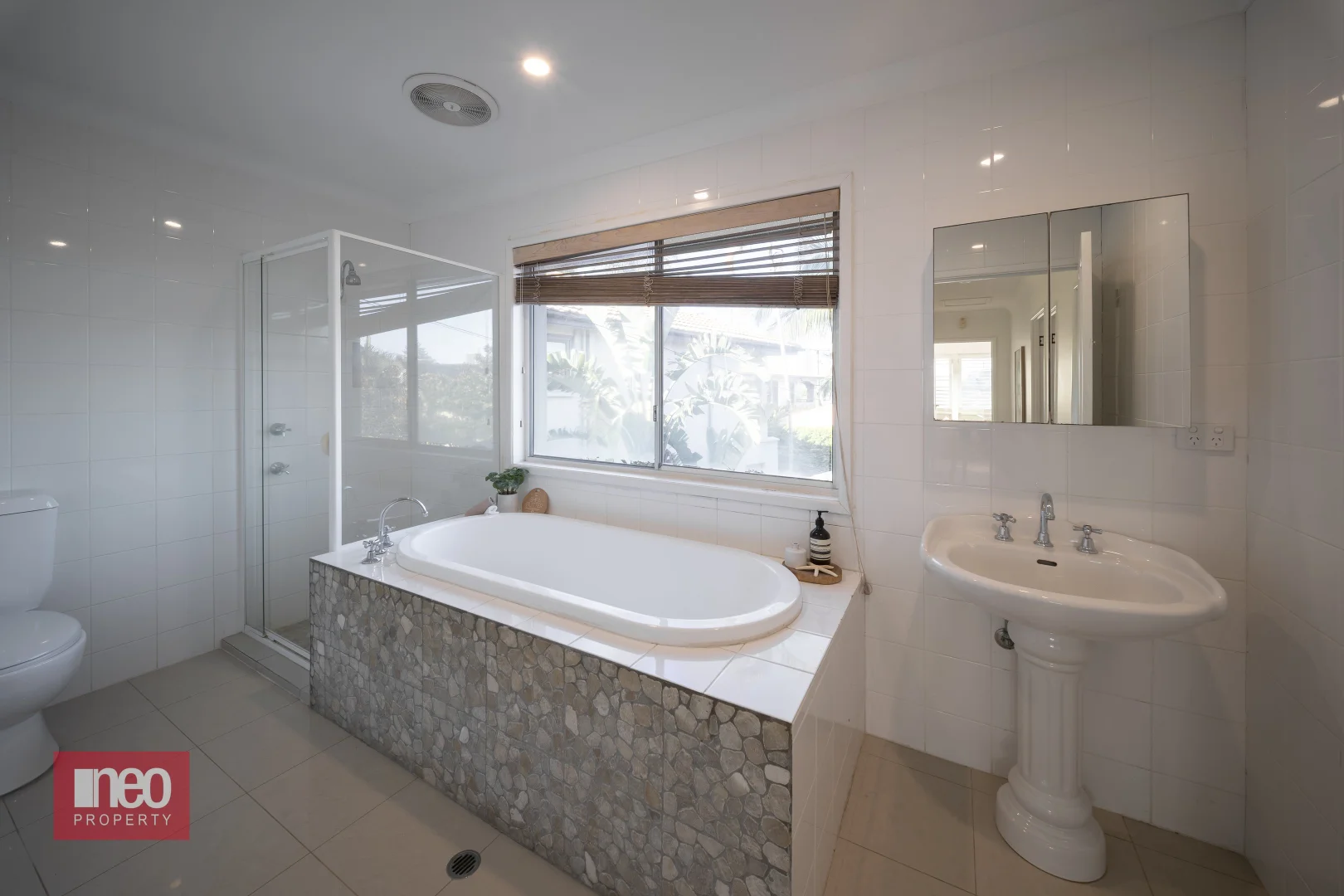 Additional image 19 of 5 Florence Court, Isle Of Capri QLD 4217