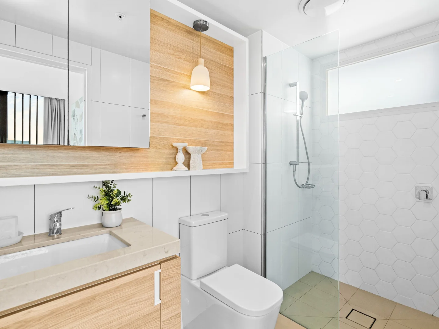 Additional image 13 of 1502/17 Deshon Street, Woolloongabba QLD 4102