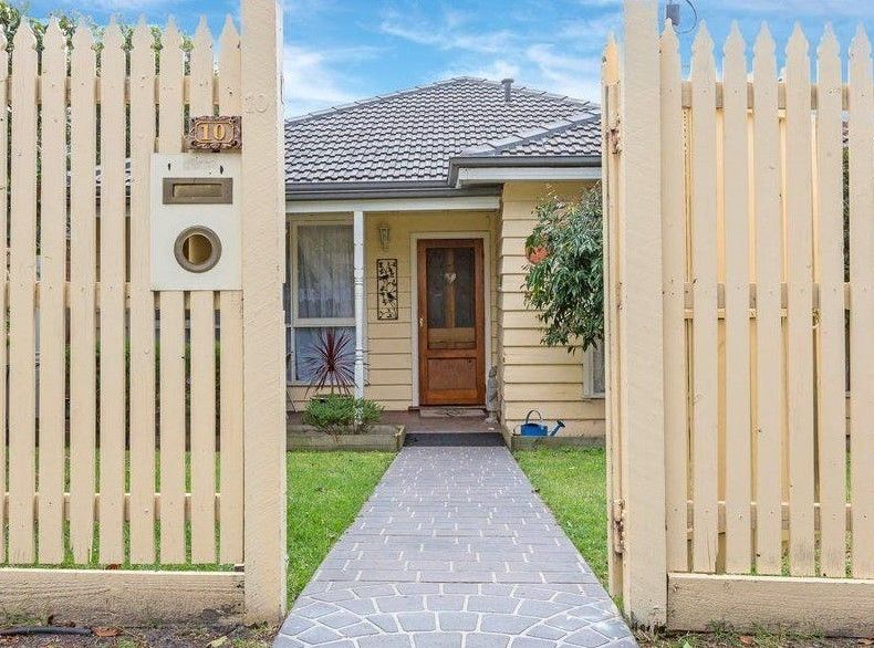 3 bedrooms House in 10 Vera Street FRANKSTON VIC, 3199