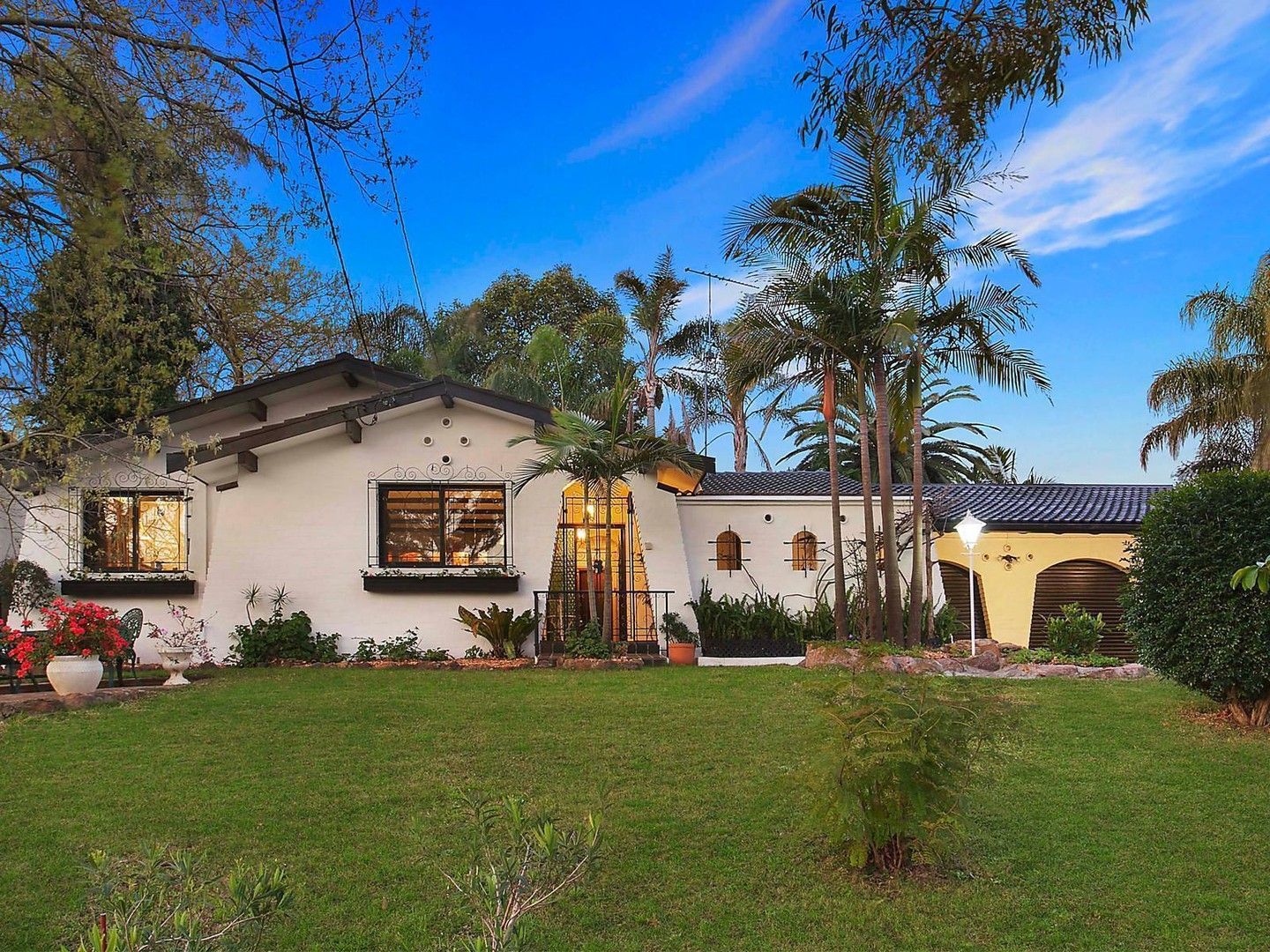 3 bedrooms House in 14 Tamboura Avenue BAULKHAM HILLS NSW, 2153