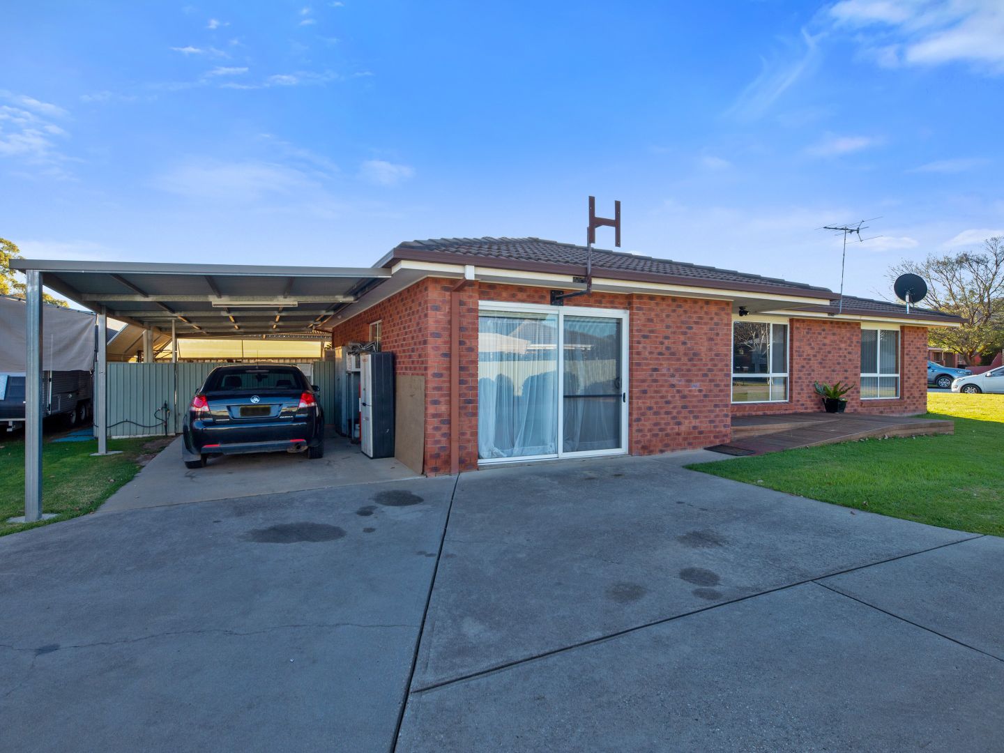 1/6 Amalfi Drive, Lavington NSW 2641, Image 1