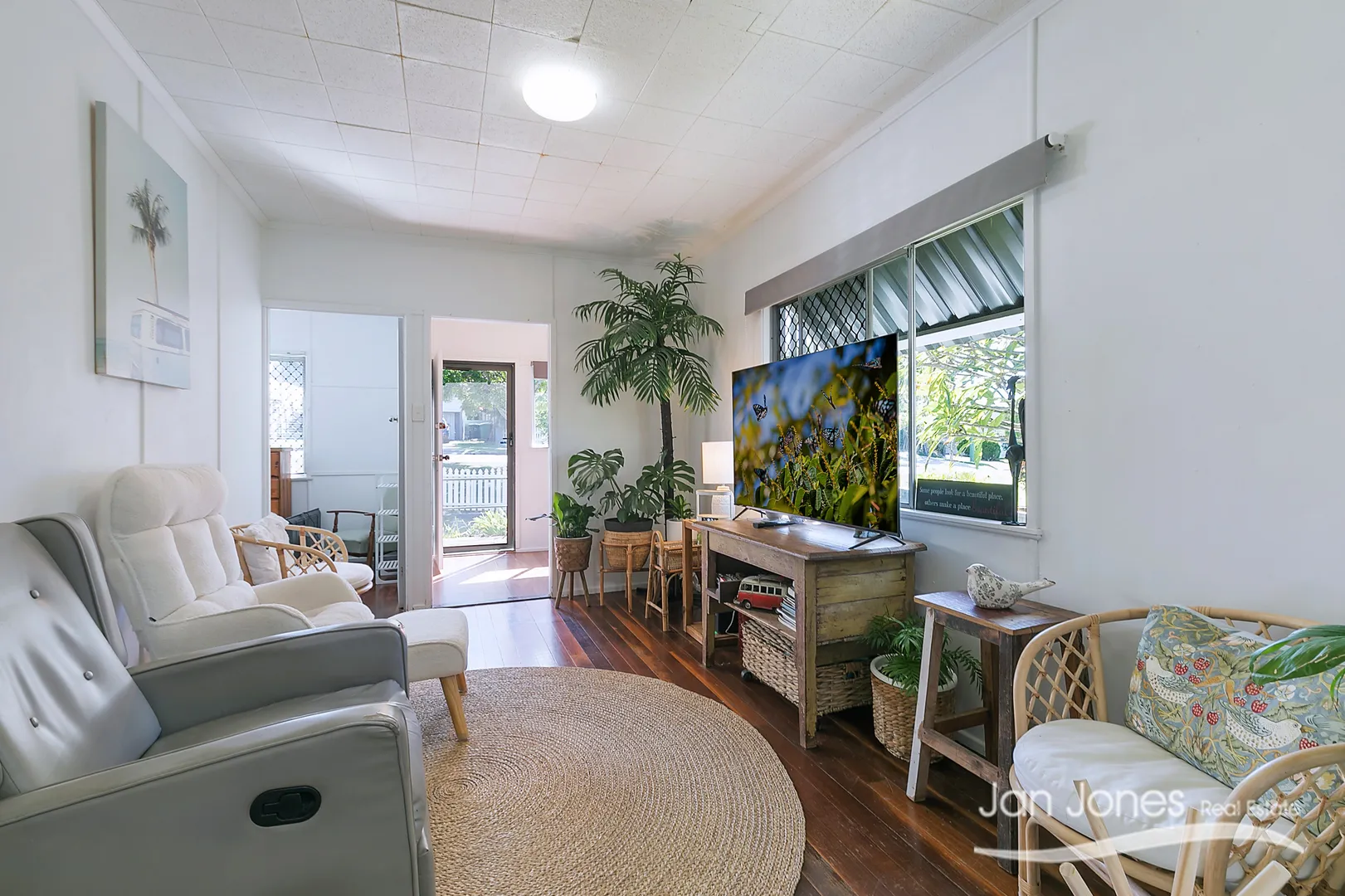 Fantastic Buying - Elevated Location - Neat and Tidy - View 6