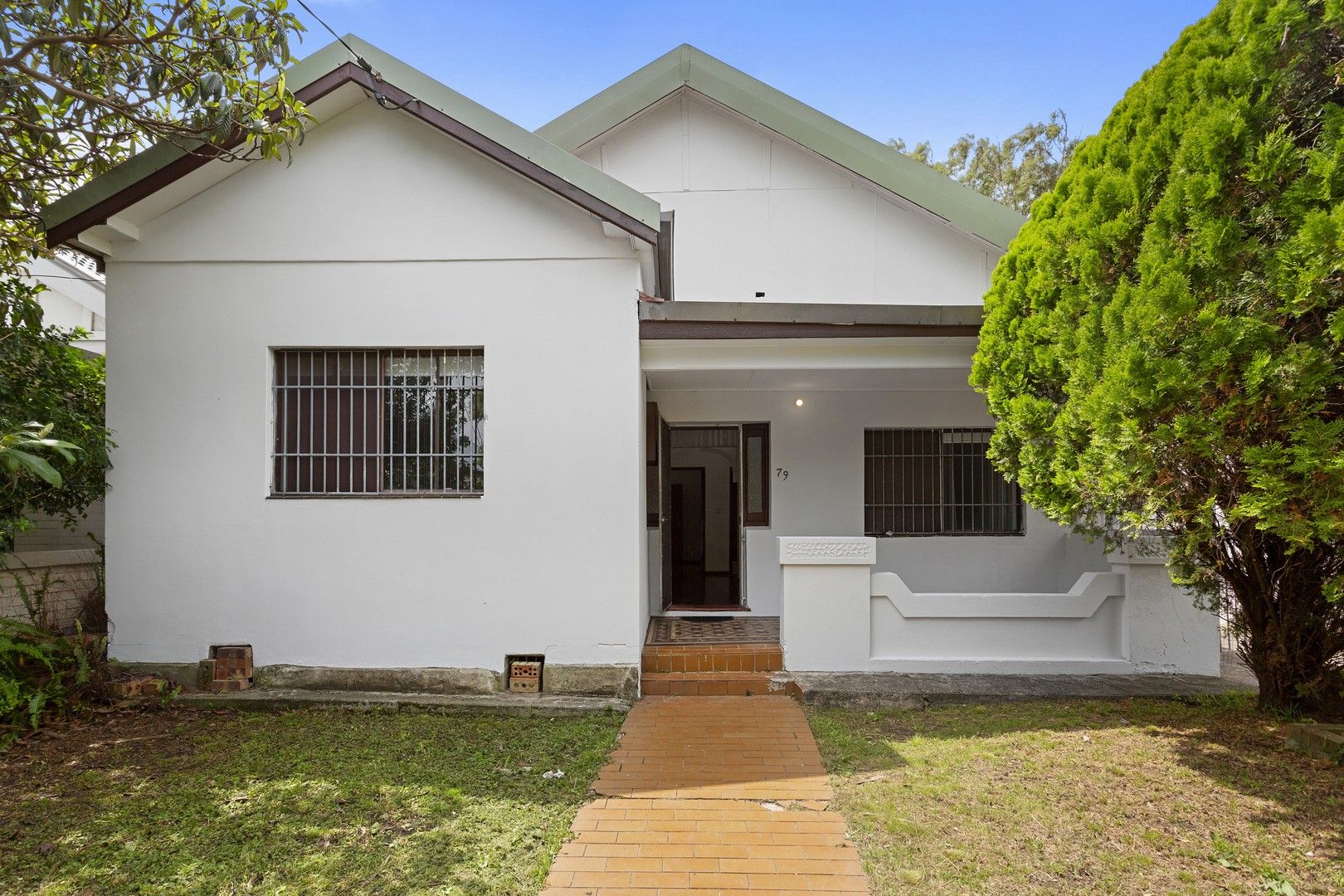 4 bedrooms House in 79 Silver Street ST PETERS NSW, 2044