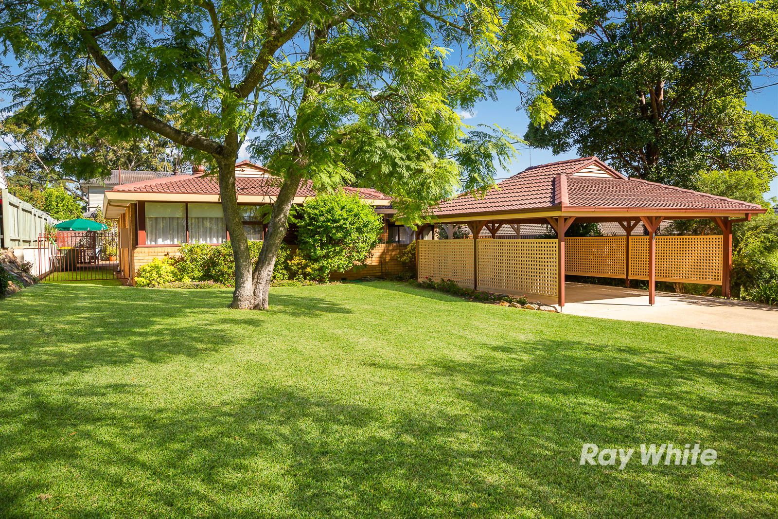 4 Roseneath Place, Baulkham Hills NSW 2153, Image 0